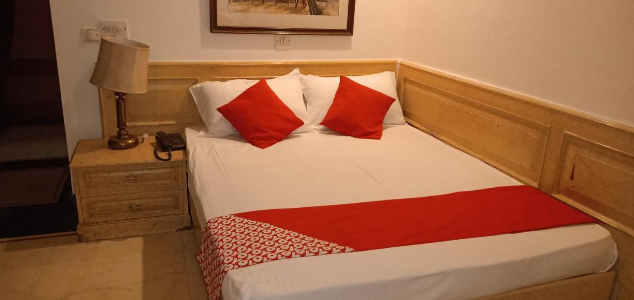 Hotel Fabexpress Kwality Regency à Chandīgarh Extérieur photo