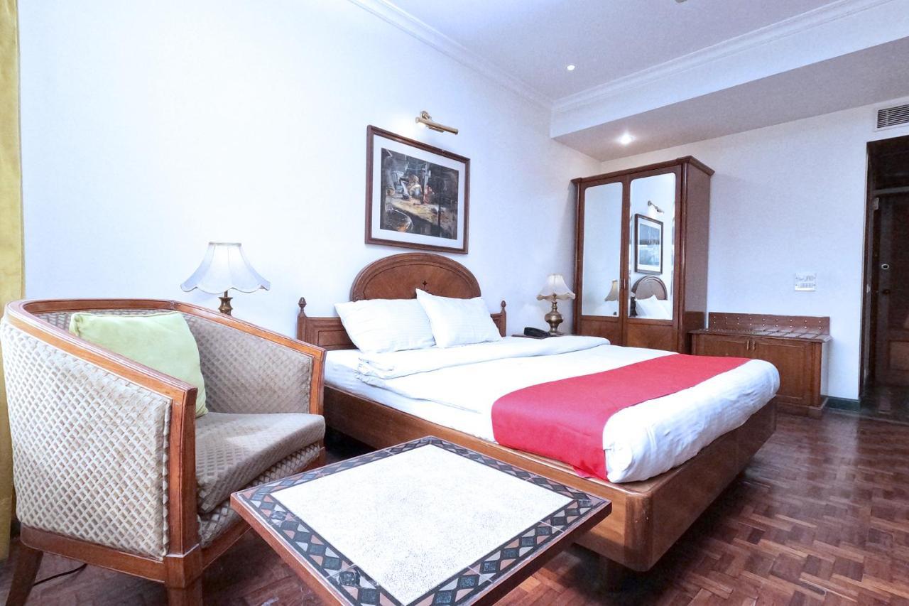Hotel Fabexpress Kwality Regency à Chandīgarh Extérieur photo