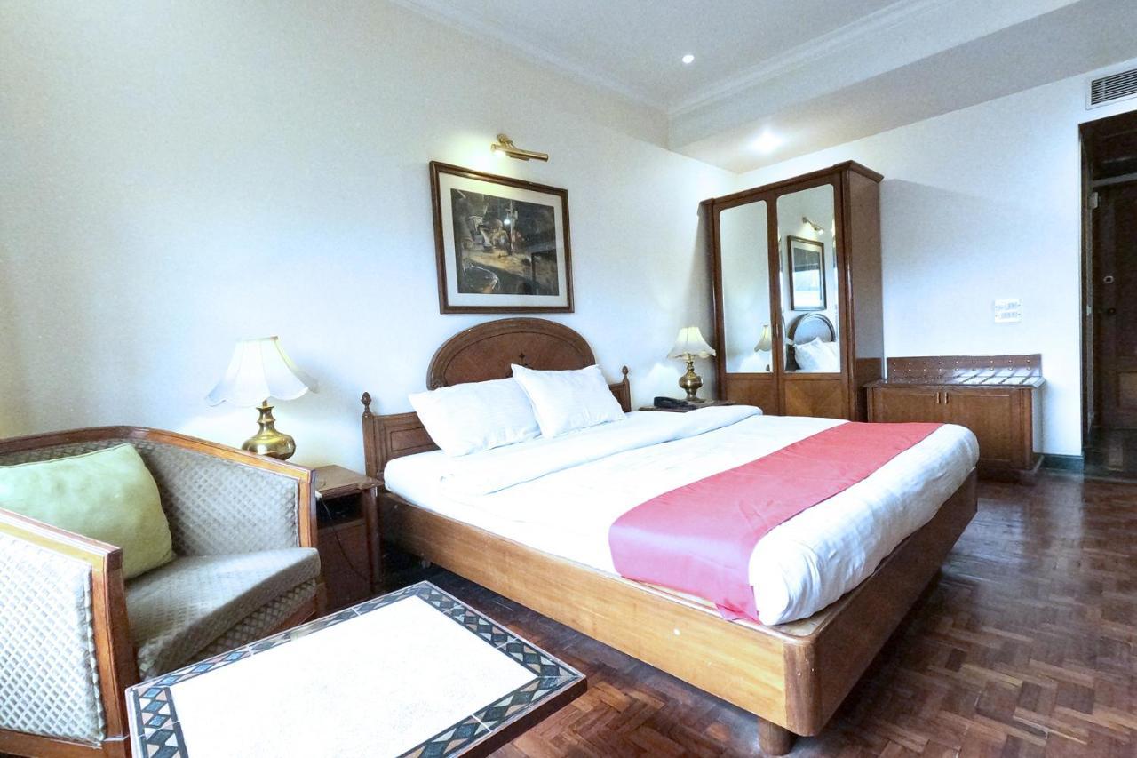 Hotel Fabexpress Kwality Regency à Chandīgarh Extérieur photo